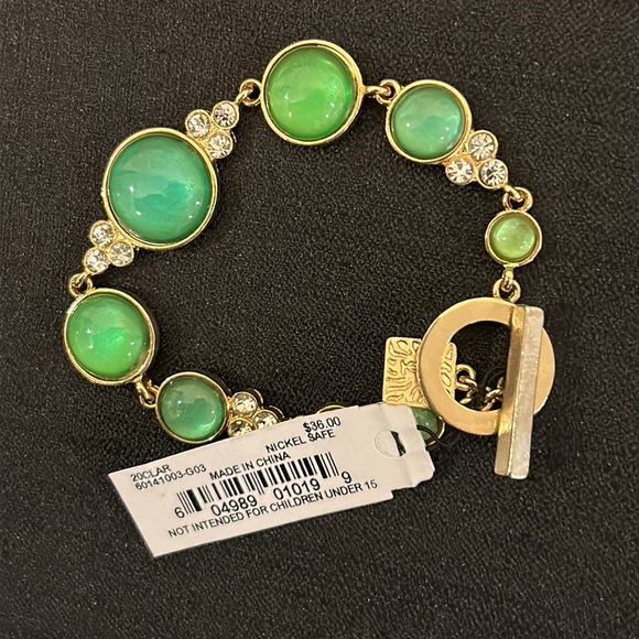 Anne Klein Green & Gold Bracelet. NEW - Picture 14 of 14